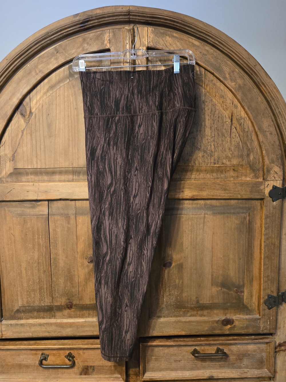 CALIA by Carrie Underwood Brown Black Woodgrain Print Leggings